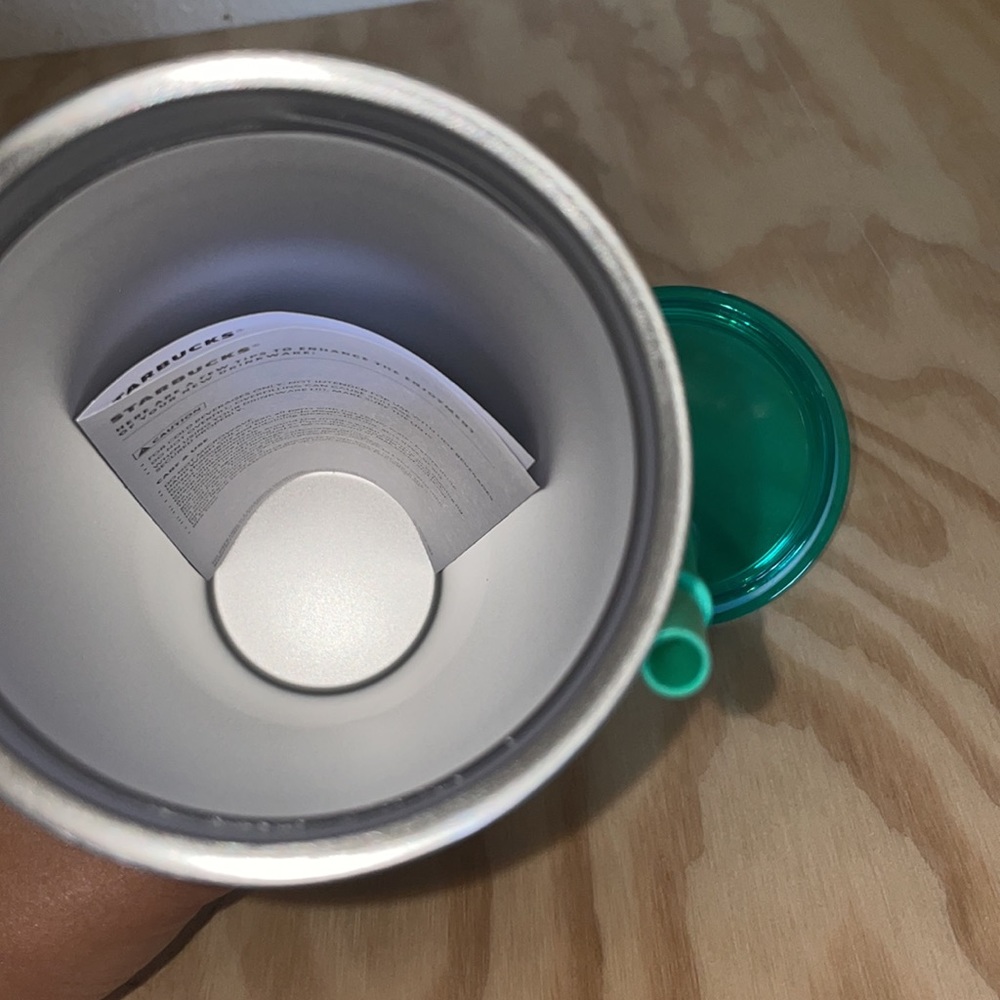 new starbucks cup - Picture 3 of 4
